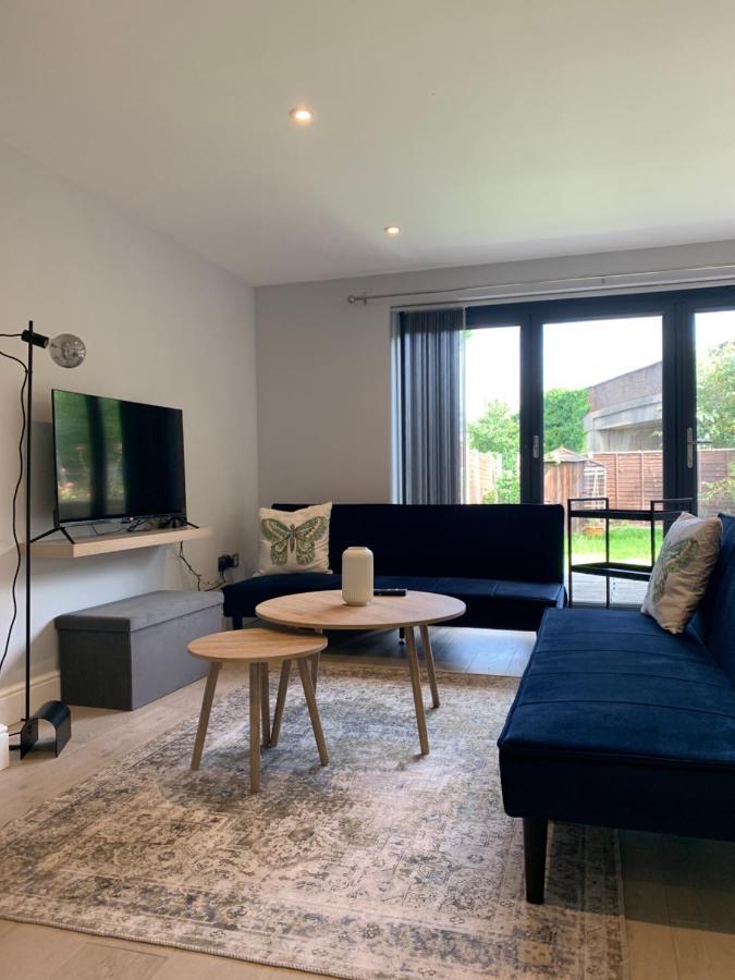 Wonderful 3 Bed Flat With Private Garden In Wimbledon - 1 The Queens Apartment Londra Exterior foto